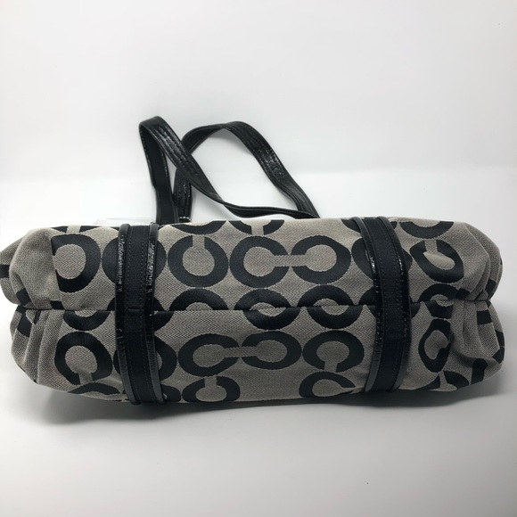 [Coach] Signature Black Logo Zipper Tote Bag - Picture 2 of 12